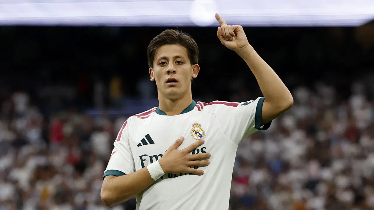 Real Madrid, Malaga'yı Farklı Yendi ve Sezona Güçlü Başlangıç Yaptı