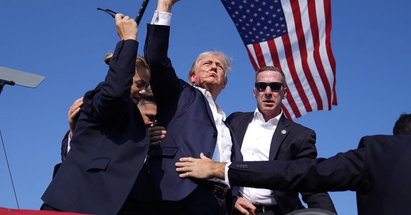 Trump: Eğer bana suikast yapılırsa umarım Amerika İran’ı yeryüzünden siler