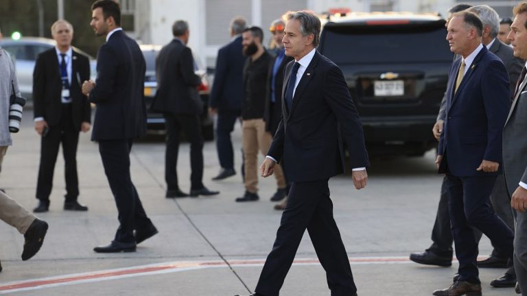 Blinken, İsrail ve Hamas’ı ateşkese ikna etmek için yeniden İsrail’de