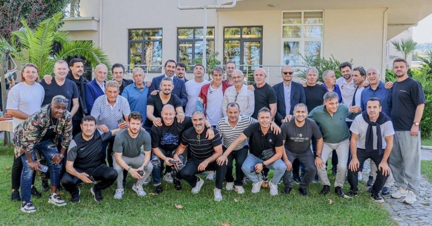 Trabzonspor eski oyuncularına öğle yemeği düzenledi
