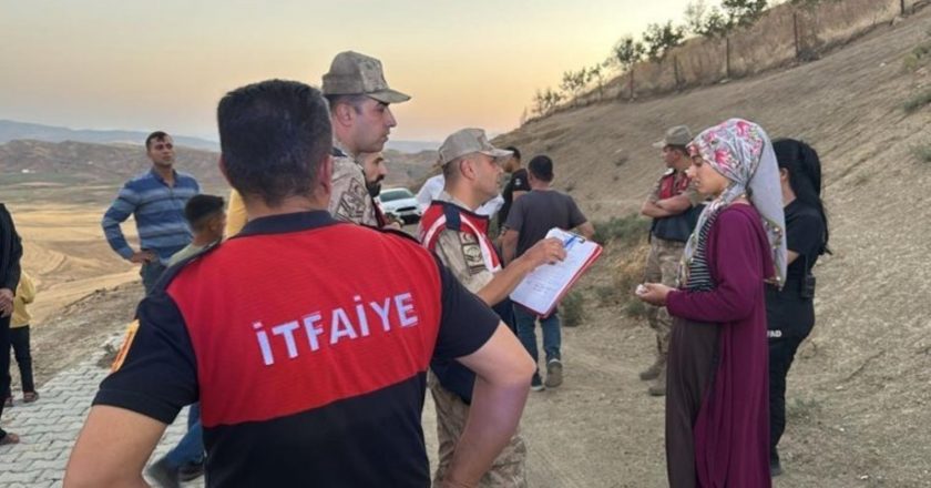 Siirt’te kayıp çocuk fıstık bahçesinde bulundu – Son Dakika Türkiye Haberleri