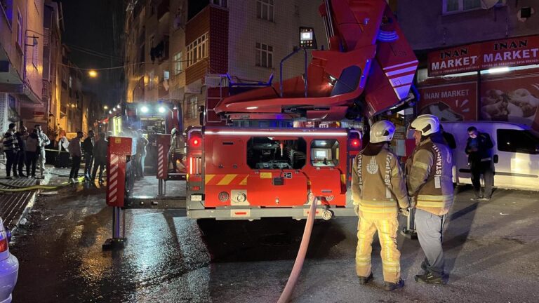 Esenler’in 4 -Storey binasının çatısındaki yangın soyu tükenmişti