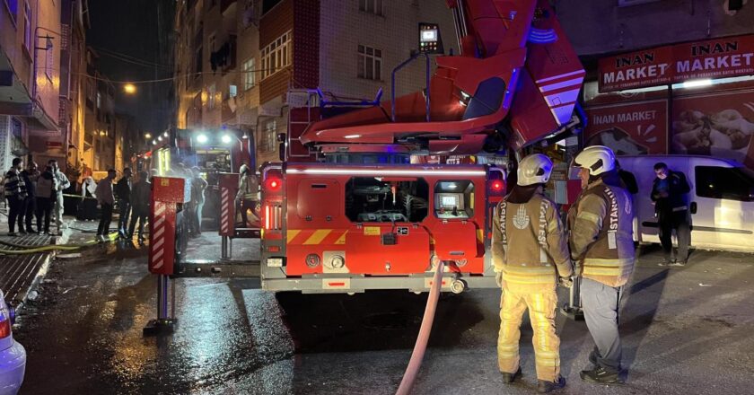 Esenler’in 4 -Storey binasının çatısındaki yangın soyu tükenmişti