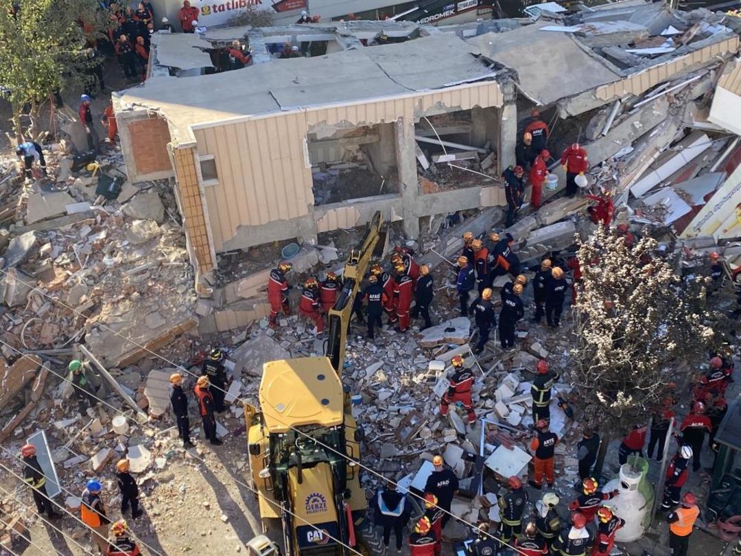 5 kişiden oluşan Bilir ailesi enkaz altında! Gebze 2'de çöken binayla ilgili korkunç açıklama